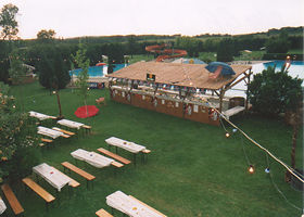 Schnapsbar groß